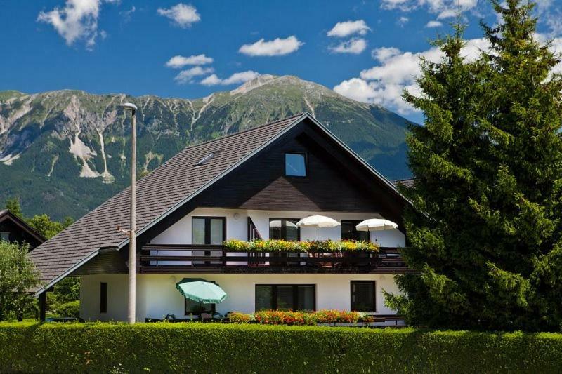 Lake Bled Apartment Marjetka エクステリア 写真